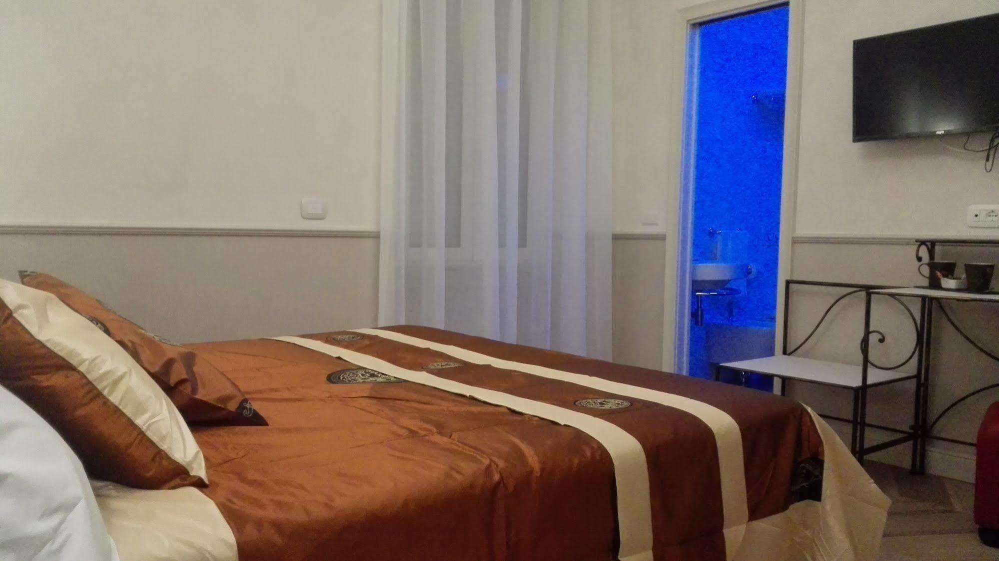 Residenza Cavallini Рим Экстерьер фото